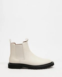 Alias Mae Hunter Bone Leather