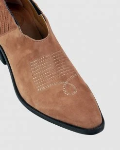 Beau Coops Jermima Courtshoes Brown 1904 -Women's Ankle Boots Sales 2024 http3A2F2Fstatic.theiconic.com .au2Fp2Fbeau coops 4413 4956701 4