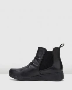 Hush Puppies The Boot Black -Women's Ankle Boots Sales 2024 http3A2F2Fstatic.theiconic.com .au2Fp2Fhush puppies 8969 0485501 3