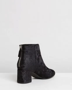Senso Nyra I Ebony -Women's Ankle Boots Sales 2024 http3A2F2Fstatic.theiconic.com .au2Fp2Fsenso 6032 749239 2