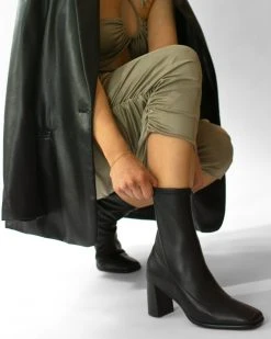 Senso Elsie II Ebony -Women's Ankle Boots Sales 2024 http3A2F2Fstatic.theiconic.com .au2Fp2Fsenso 7968 2443231 4