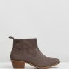 Vionic Vera Boots Greige