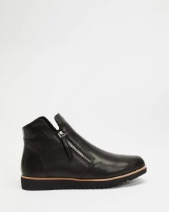 Walnut Melbourne Morgan Leather Boots Black