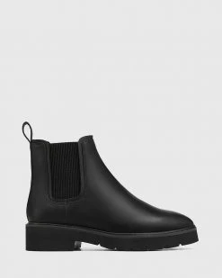 Wittner Comika Leather Rubber Sole Ankle Boots Black