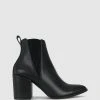 Zeroe Crescent Chelsea Boots Black